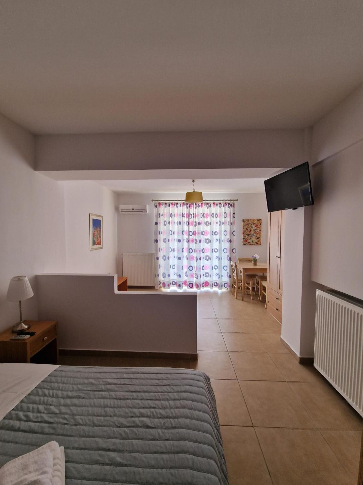 Porto Xronia Aparthotel Khrónia Exterior foto